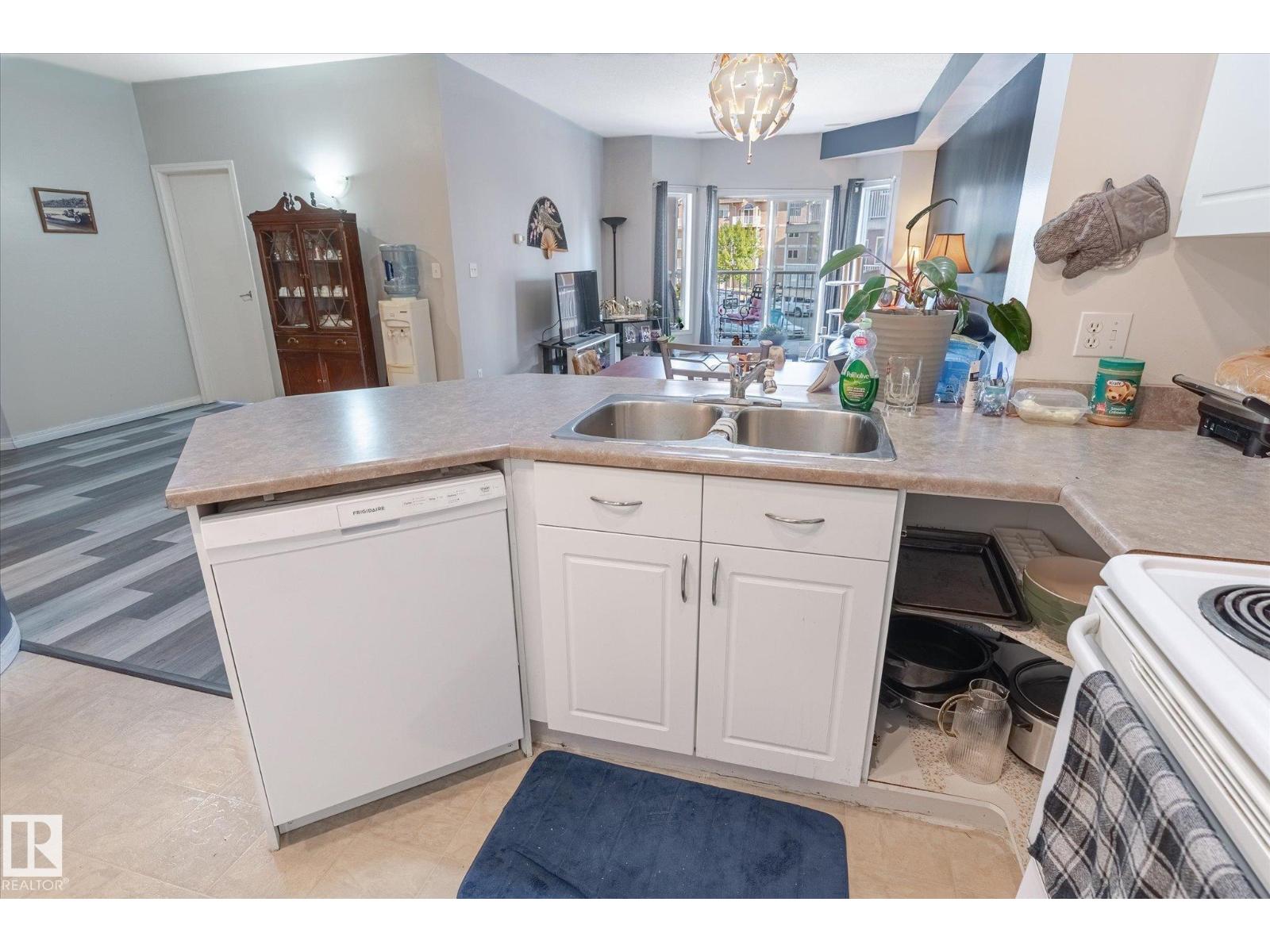 #224 4304 139 Av Nw, Edmonton, Alberta  T5Y 2Y2 - Photo 10 - E4454465
