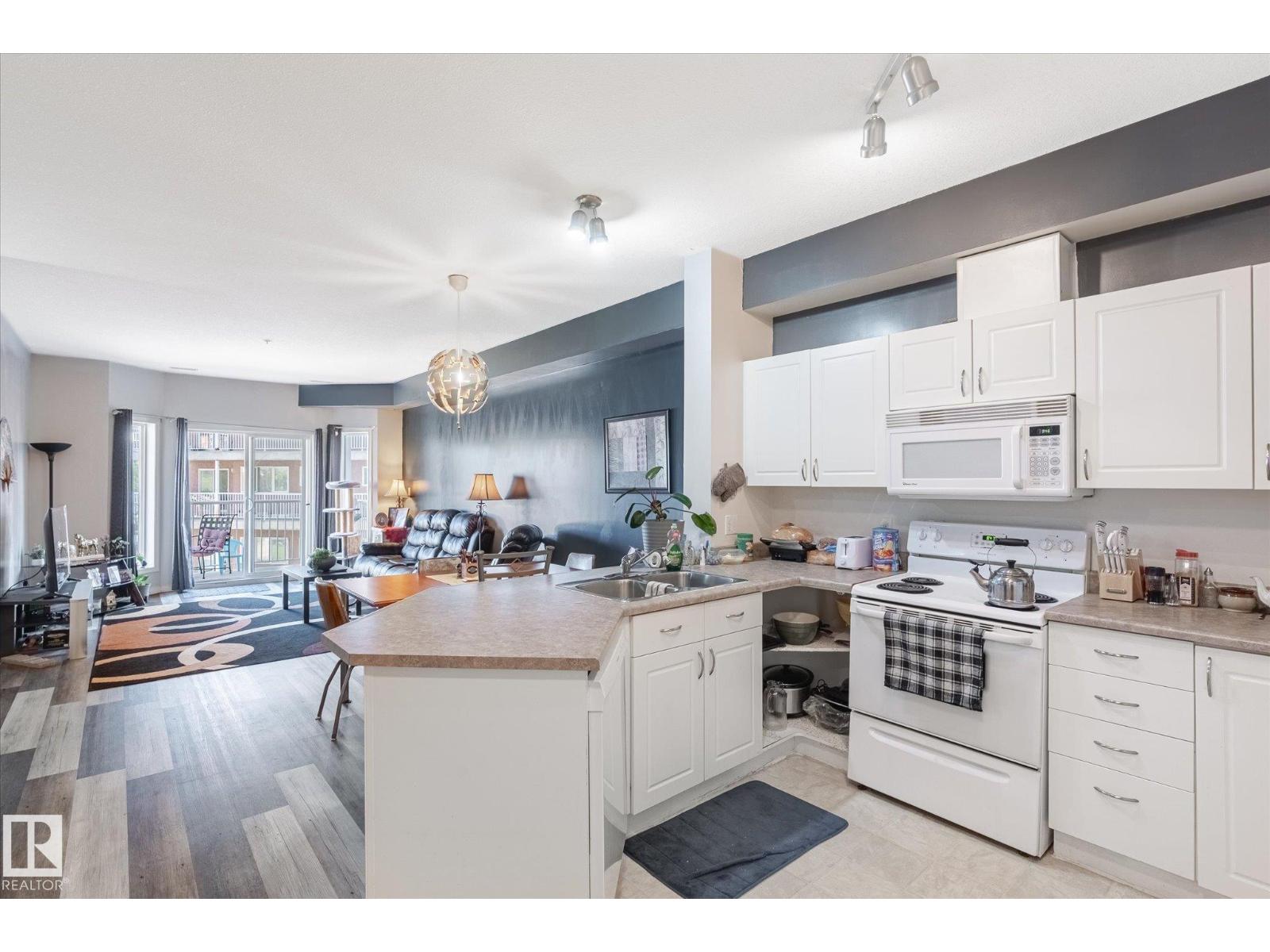 #224 4304 139 Av Nw, Edmonton, Alberta  T5Y 2Y2 - Photo 9 - E4454465
