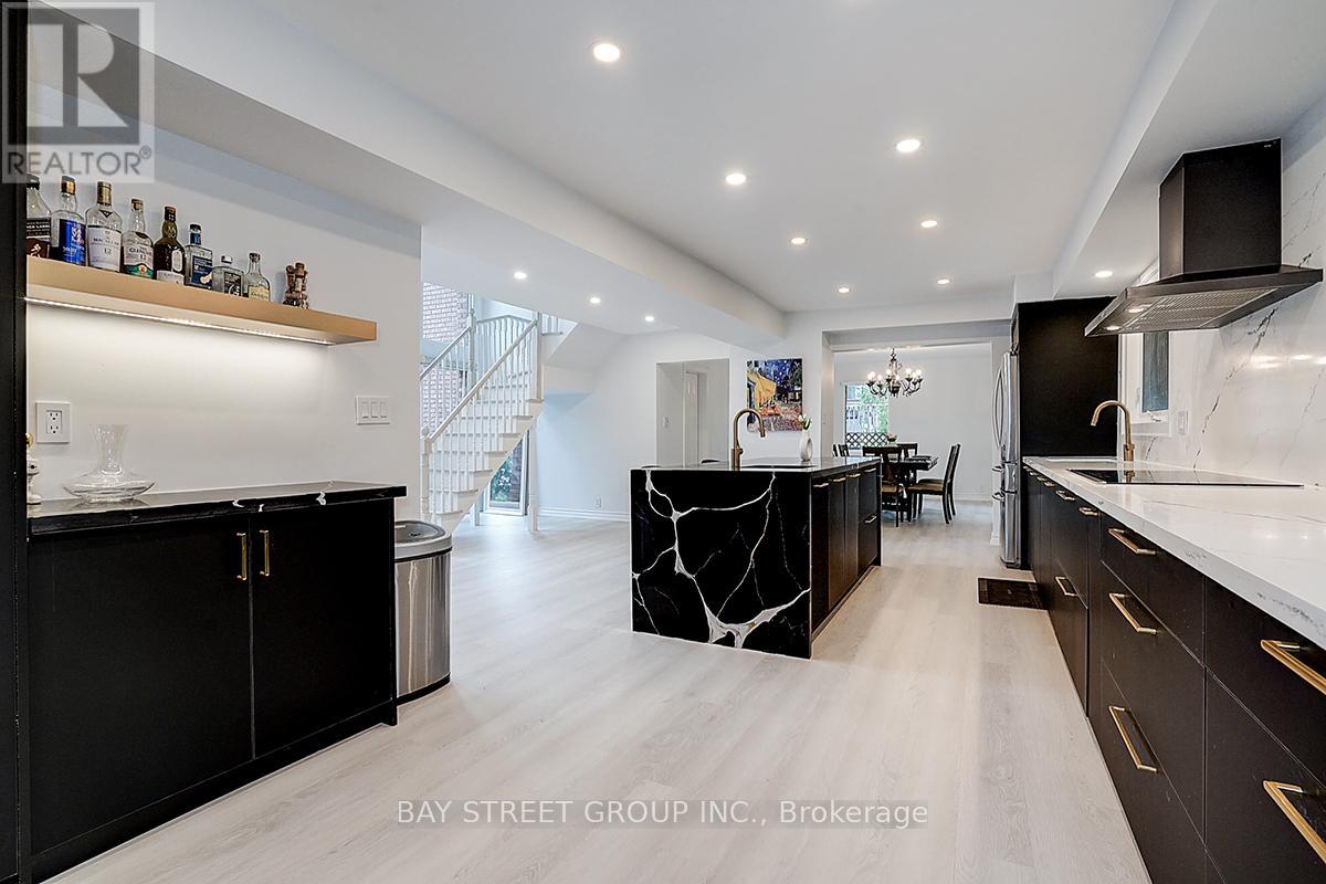 8 Waterbend Drive, Georgina (Keswick South), Ontario  L4P 2S2 - Photo 41 - N12361098