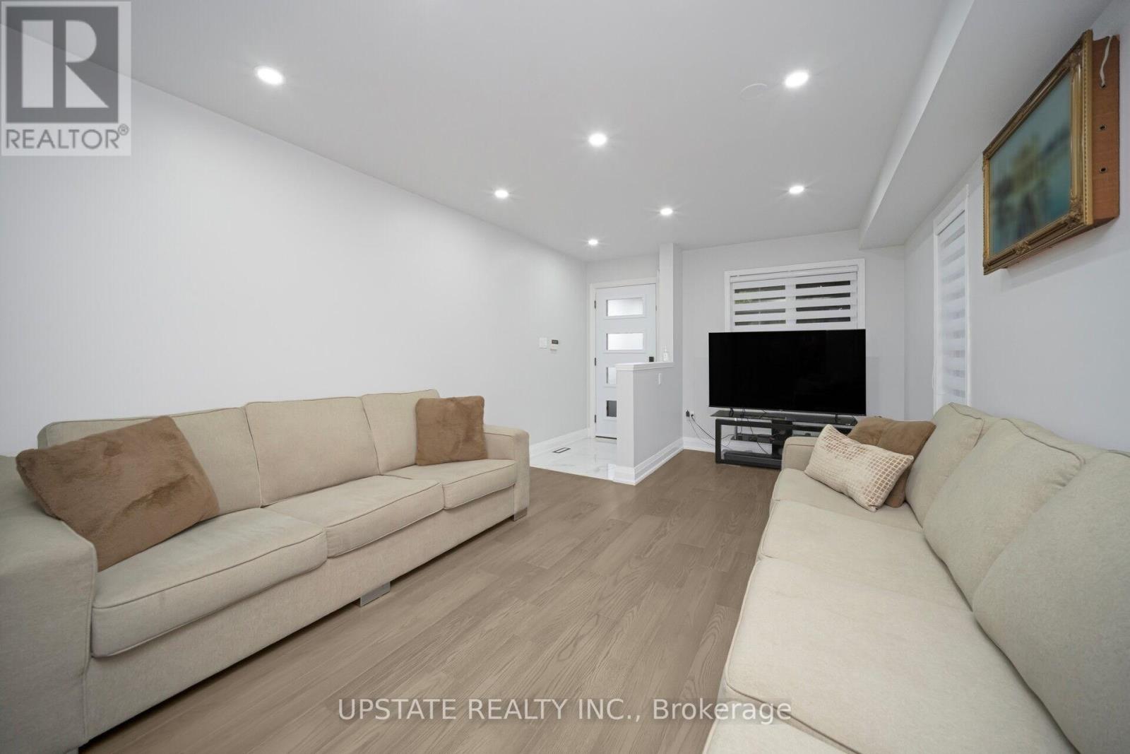 Property at 173 MONTE CARLO DRIVE image 5