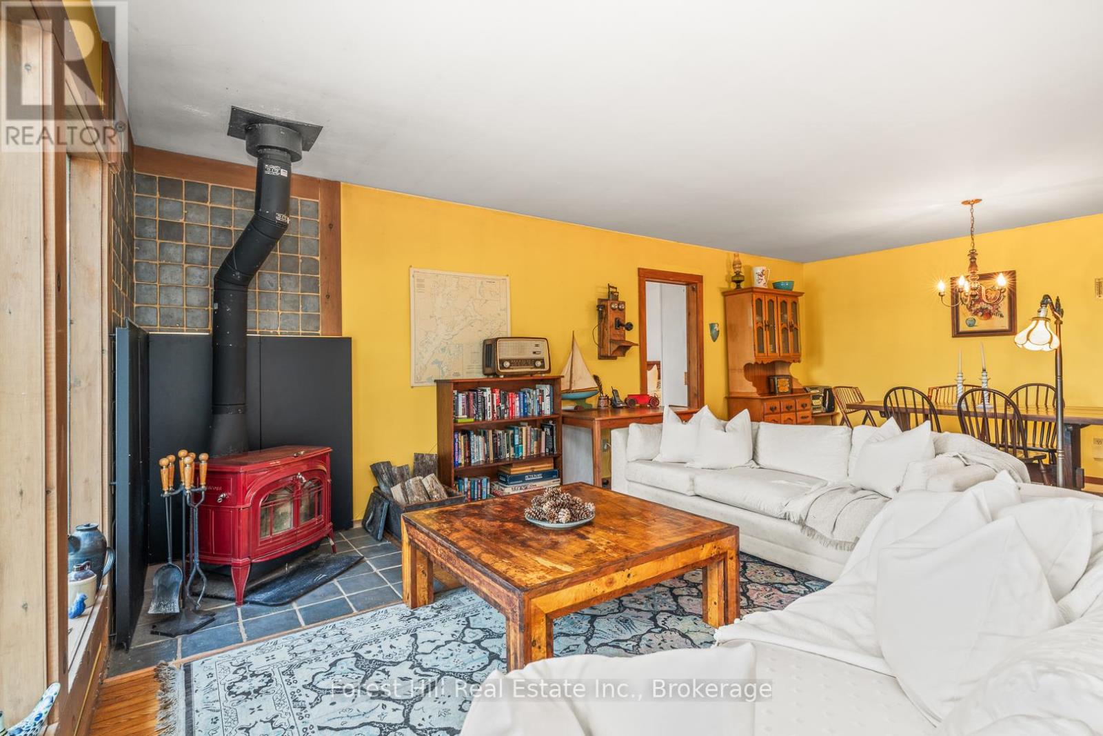 2611 Highway 35, Lake Of Bays, Ontario  P0A 1E0 - Photo 8 - X12361104