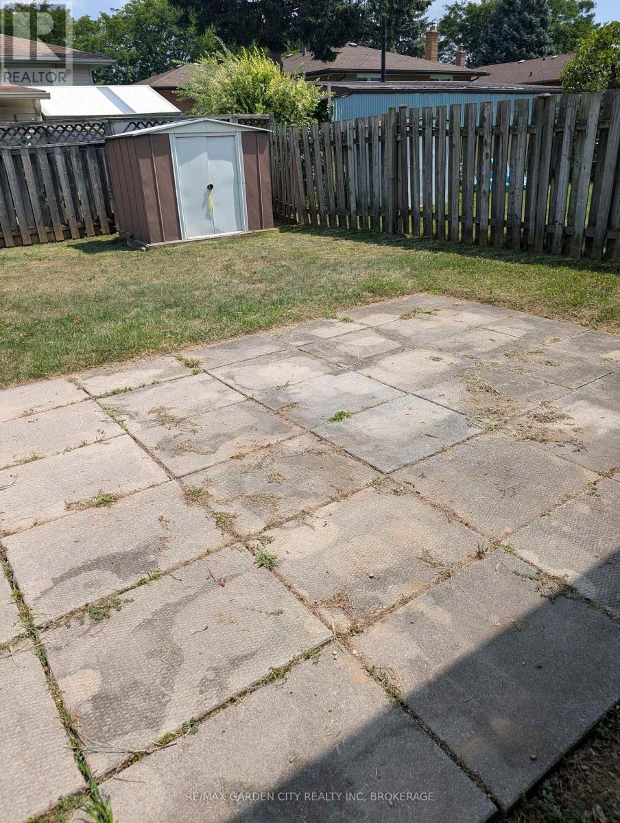 62 Allan Drive, St. Catharines (Fairview), Ontario  L2N 1E9 - Photo 15 - X12361151