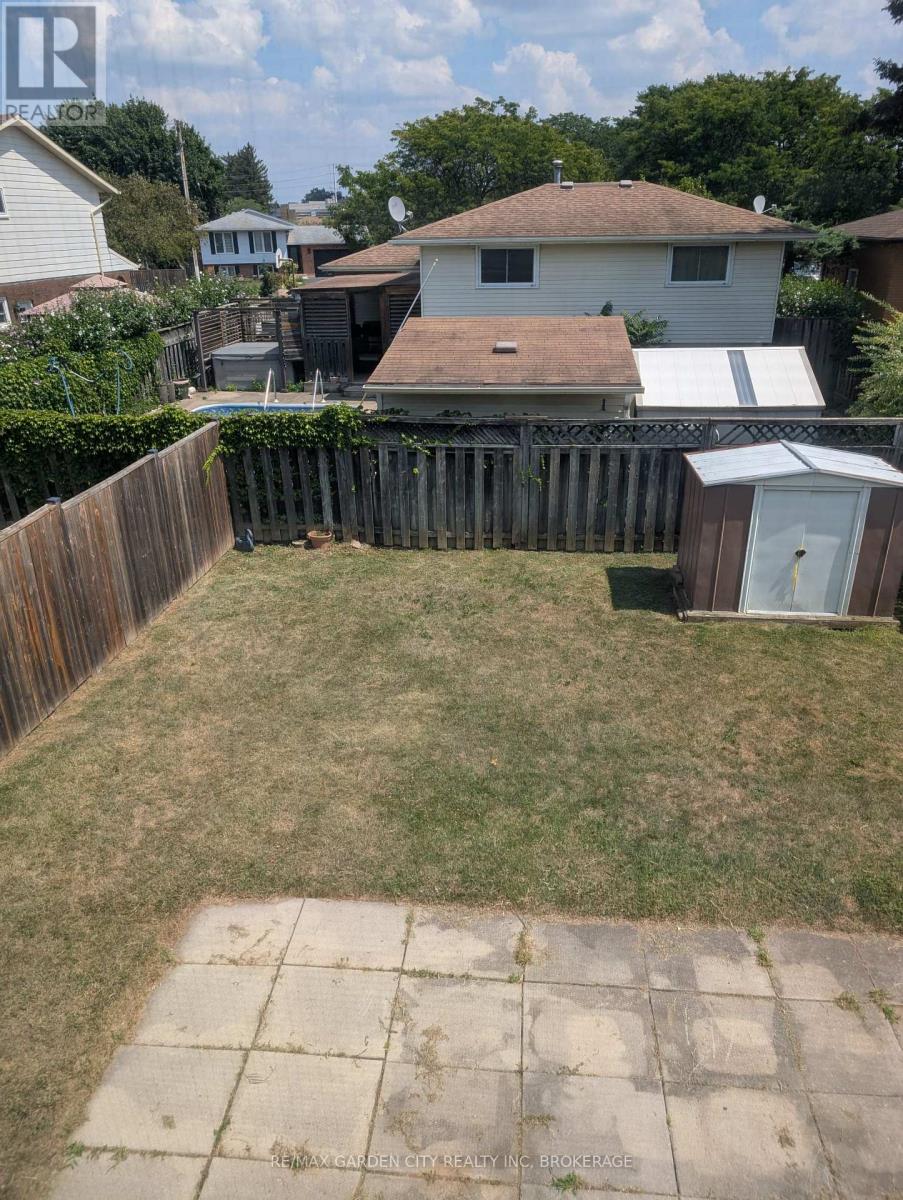 62 Allan Drive, St. Catharines (Fairview), Ontario  L2N 1E9 - Photo 18 - X12361151