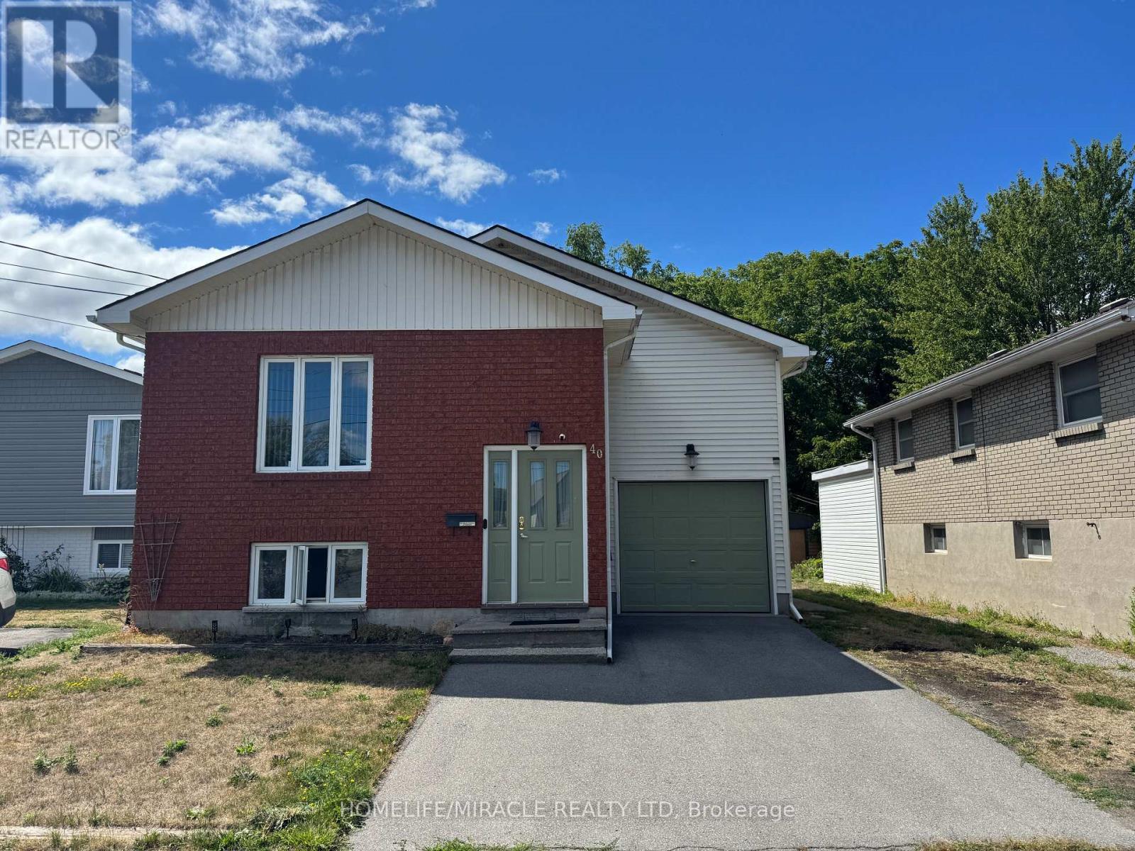 40 ST. CHARLES STREET, Belleville, Ontario