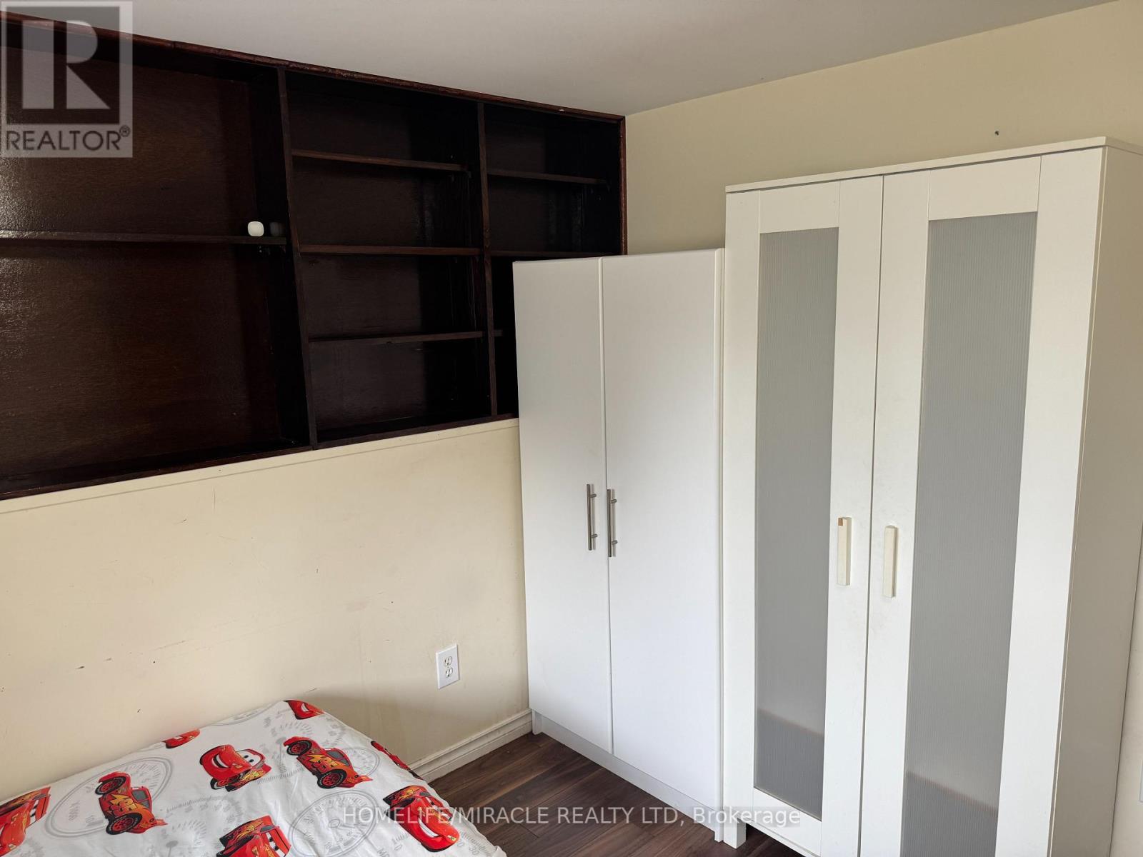 40 St. Charles Street, Belleville, Ontario  K8P 2V8 - Photo 30 - X12361117
