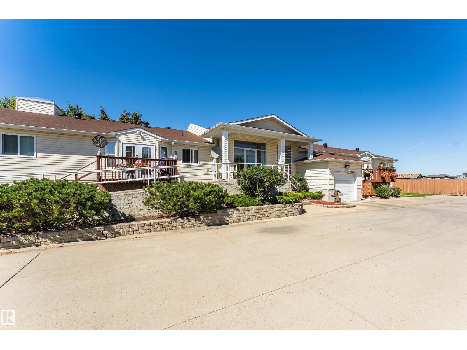#207 10502 101 Av, Morinville, Alberta  T8R 1V7 - Photo 2 - E4453178