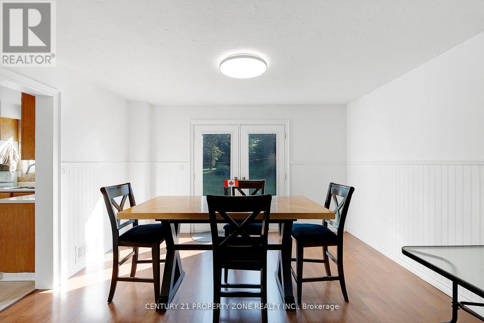 22 A John Street W, Orangeville, Ontario  L9W 2P1 - Photo 10 - W12346422