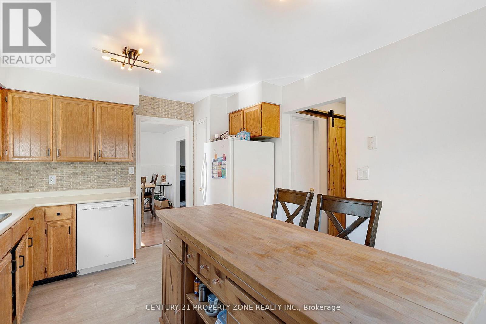 22 A John Street W, Orangeville, Ontario  L9W 2P1 - Photo 13 - W12346422