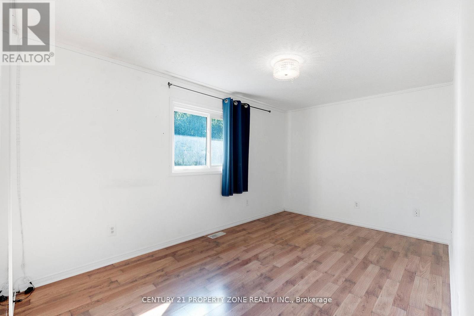 22 A John Street W, Orangeville, Ontario  L9W 2P1 - Photo 17 - W12346422