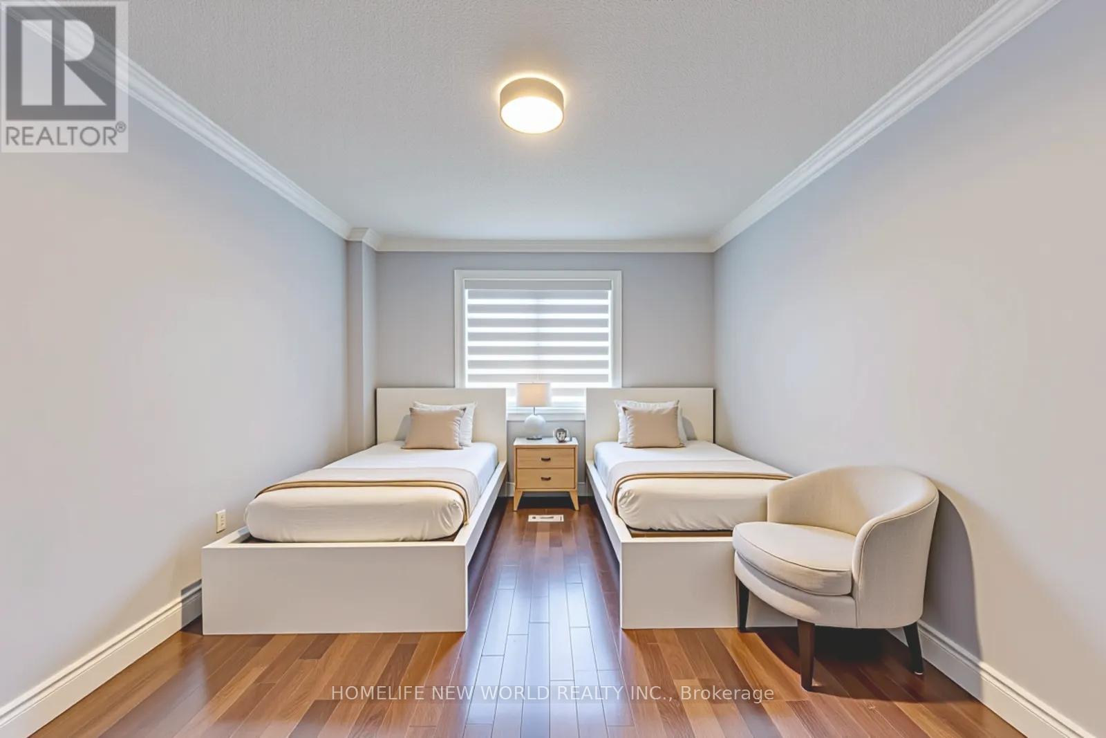 3957 Renfrew Crescent, Mississauga, Ontario  L5L 4J6 - Photo 22 - W12361144