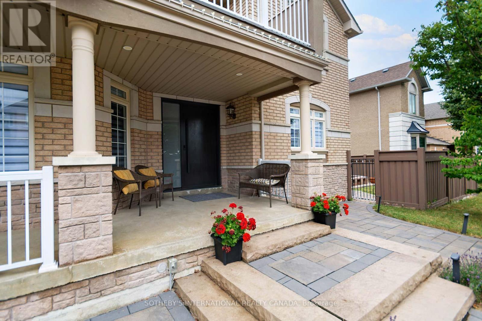 107 Saint Francis Avenue, Vaughan, Ontario  L4H 2A3 - Photo 6 - N12297369