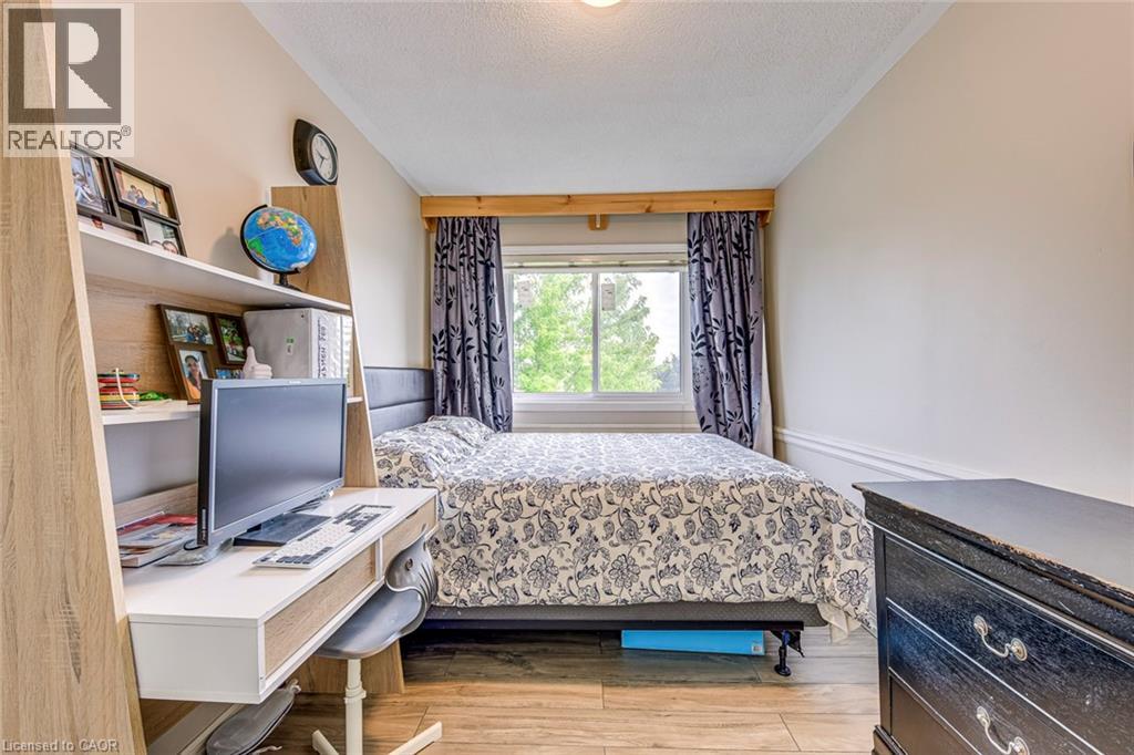 2237 Prescott Place, Burlington, Ontario  L7L 6L3 - Photo 32 - 40762985
