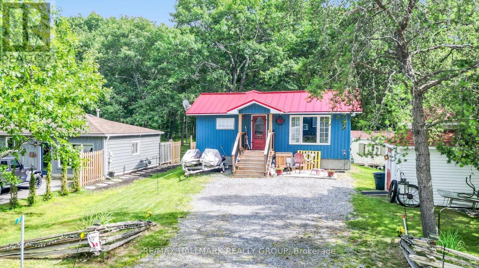 715 Bayview Drive, Ottawa, Ontario  K0A 3M0 - Photo 10 - X12360950