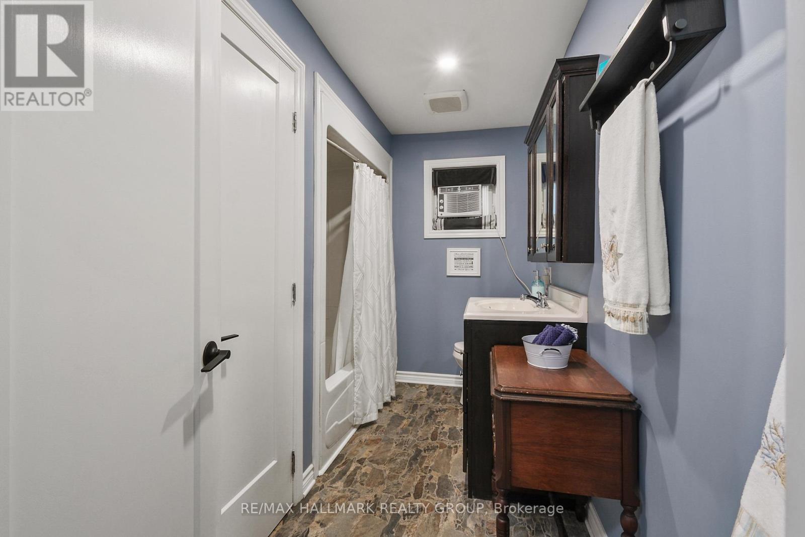 715 Bayview Drive, Ottawa, Ontario  K0A 3M0 - Photo 19 - X12360950