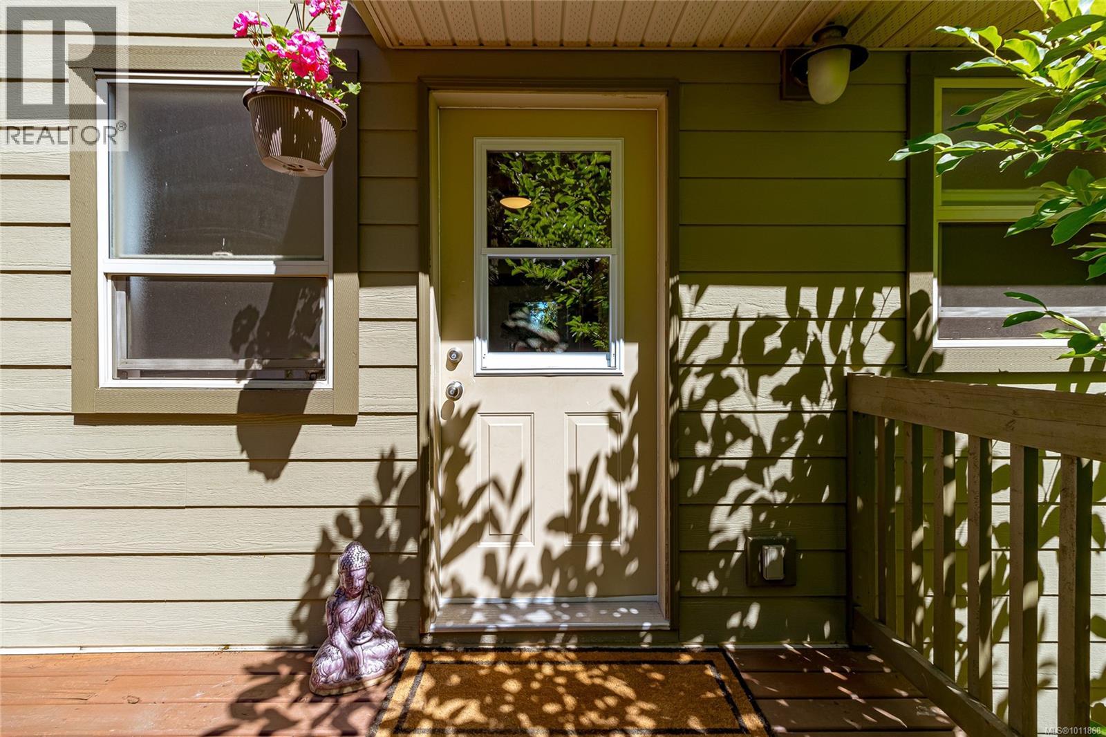 Property at 1607 Covey Run Rd image 3