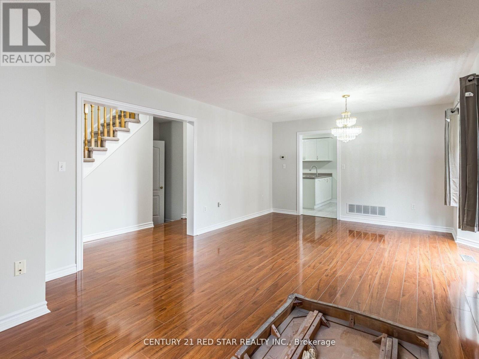 95 Yellow Brick Road, Brampton, Ontario  L6V 4K7 - Photo 13 - W12361176