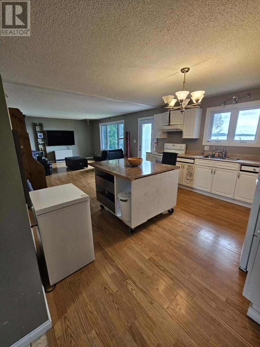 214 Lakeshore Drive, Ignace, Ontario  P0T 1T0 - Photo 7 - TB252512