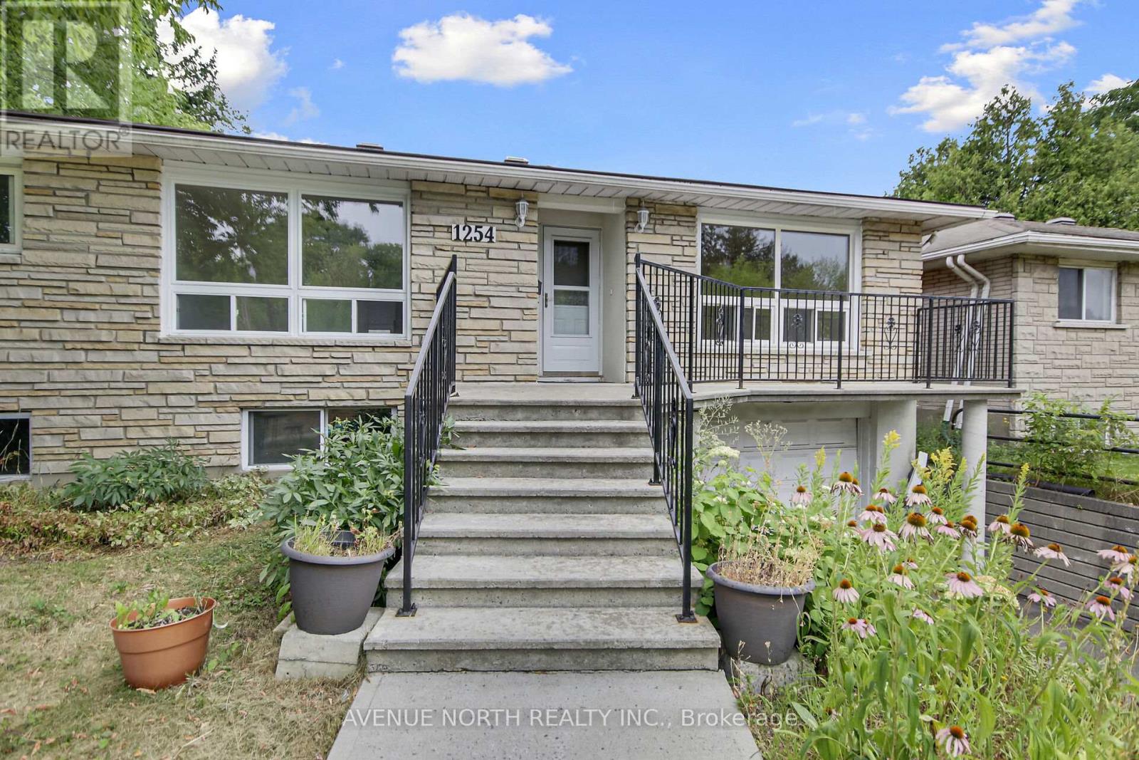 1254 HERON ROAD, Ottawa, Ontario