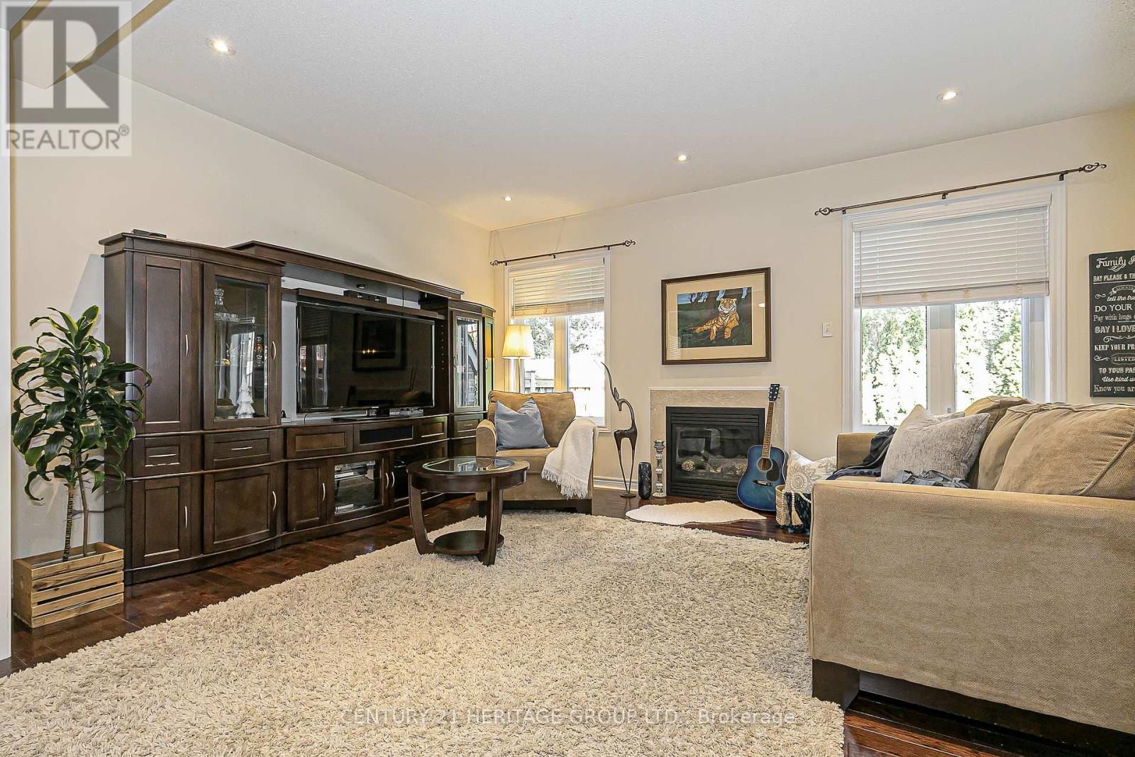 44 Madison Avenue, Richmond Hill (Oak Ridges), Ontario  L4E 2Z6 - Photo 11 - N12360187