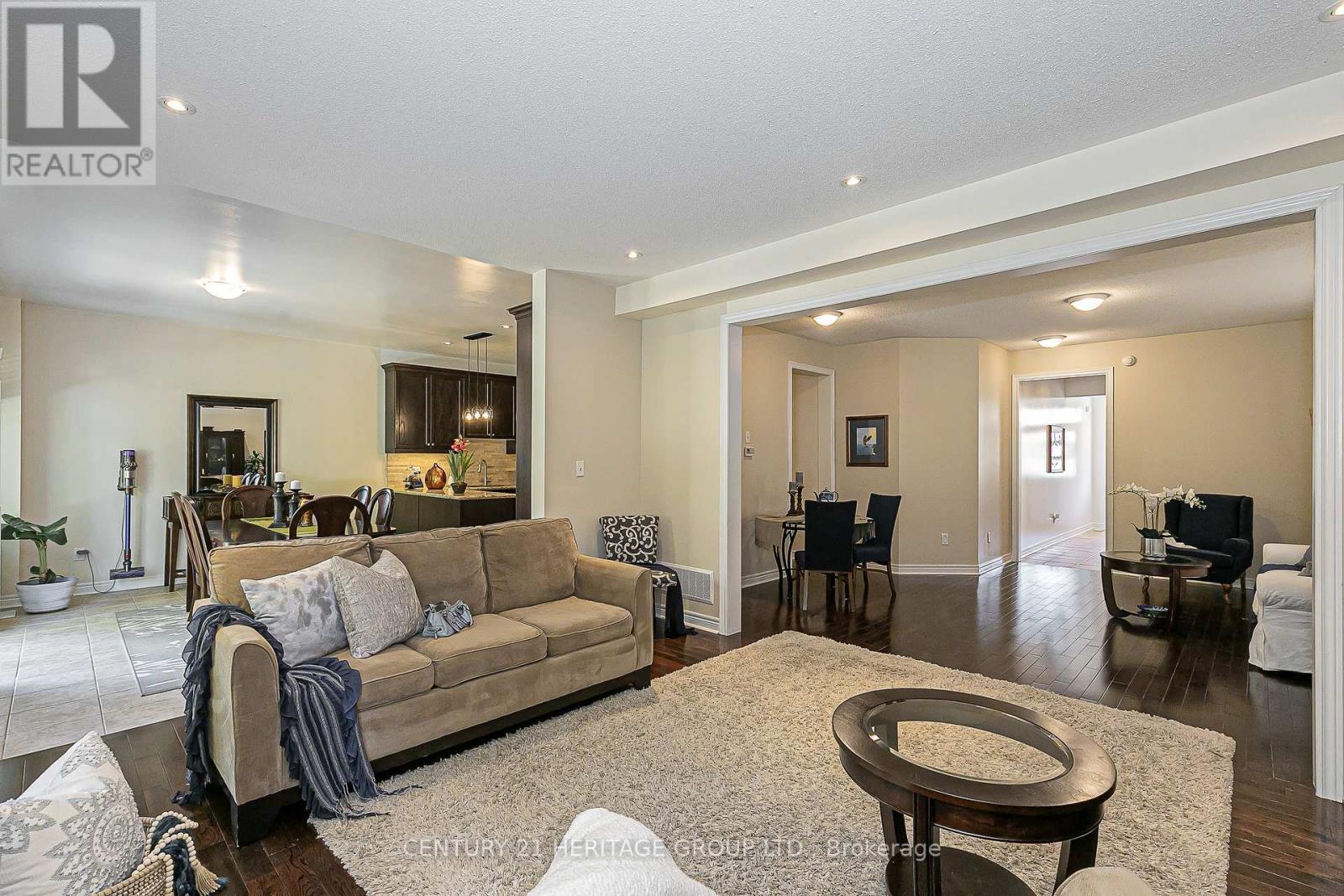 44 Madison Avenue, Richmond Hill (Oak Ridges), Ontario  L4E 2Z6 - Photo 13 - N12360187