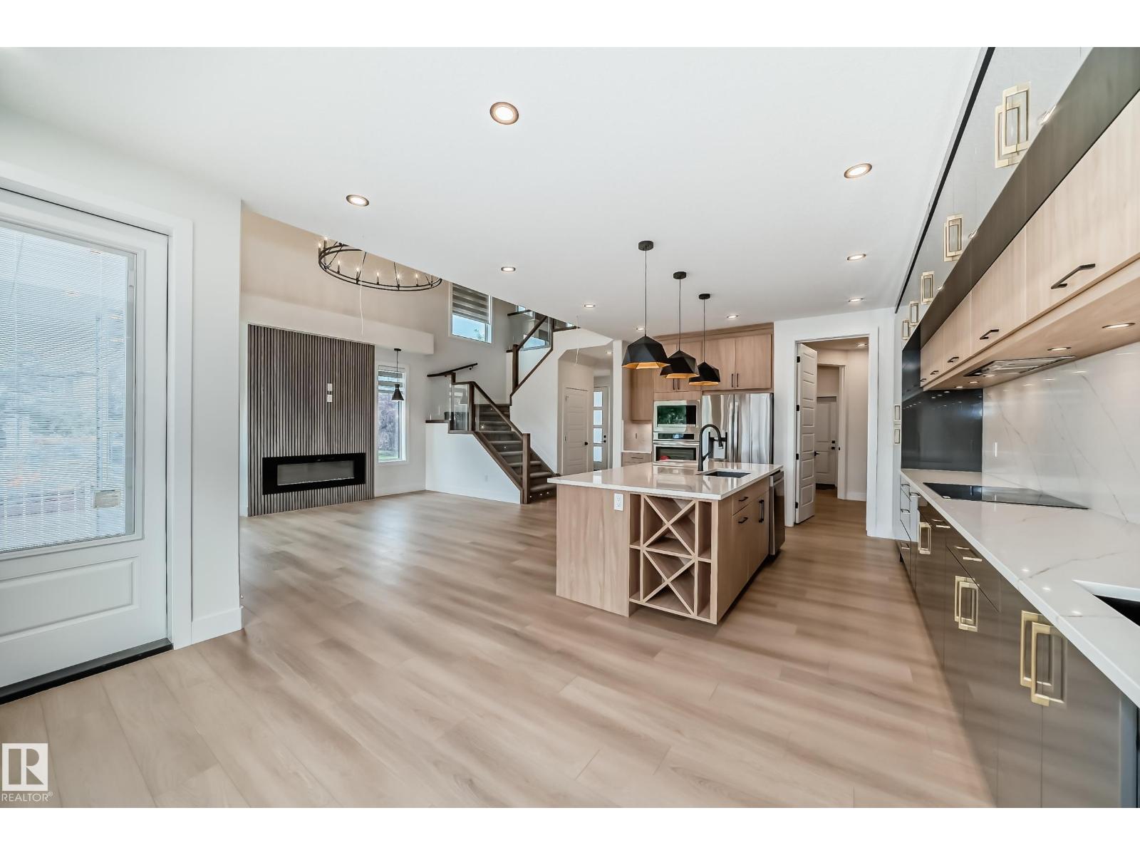 Property at 100 RUE MONETTE image 2