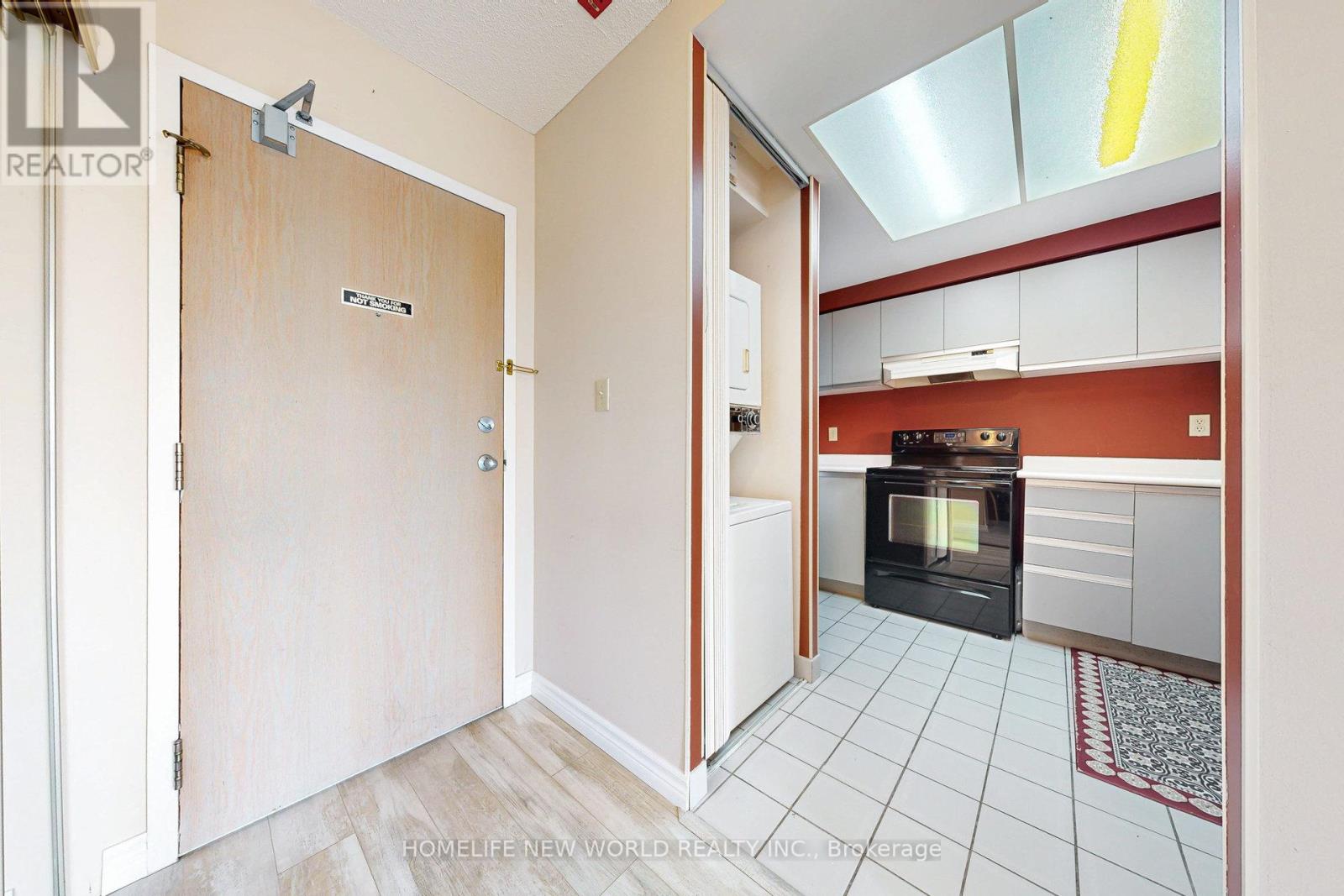 706 - 711 Rossland Road E, Whitby, Ontario  L1N 8Z1 - Photo 4 - E12361220