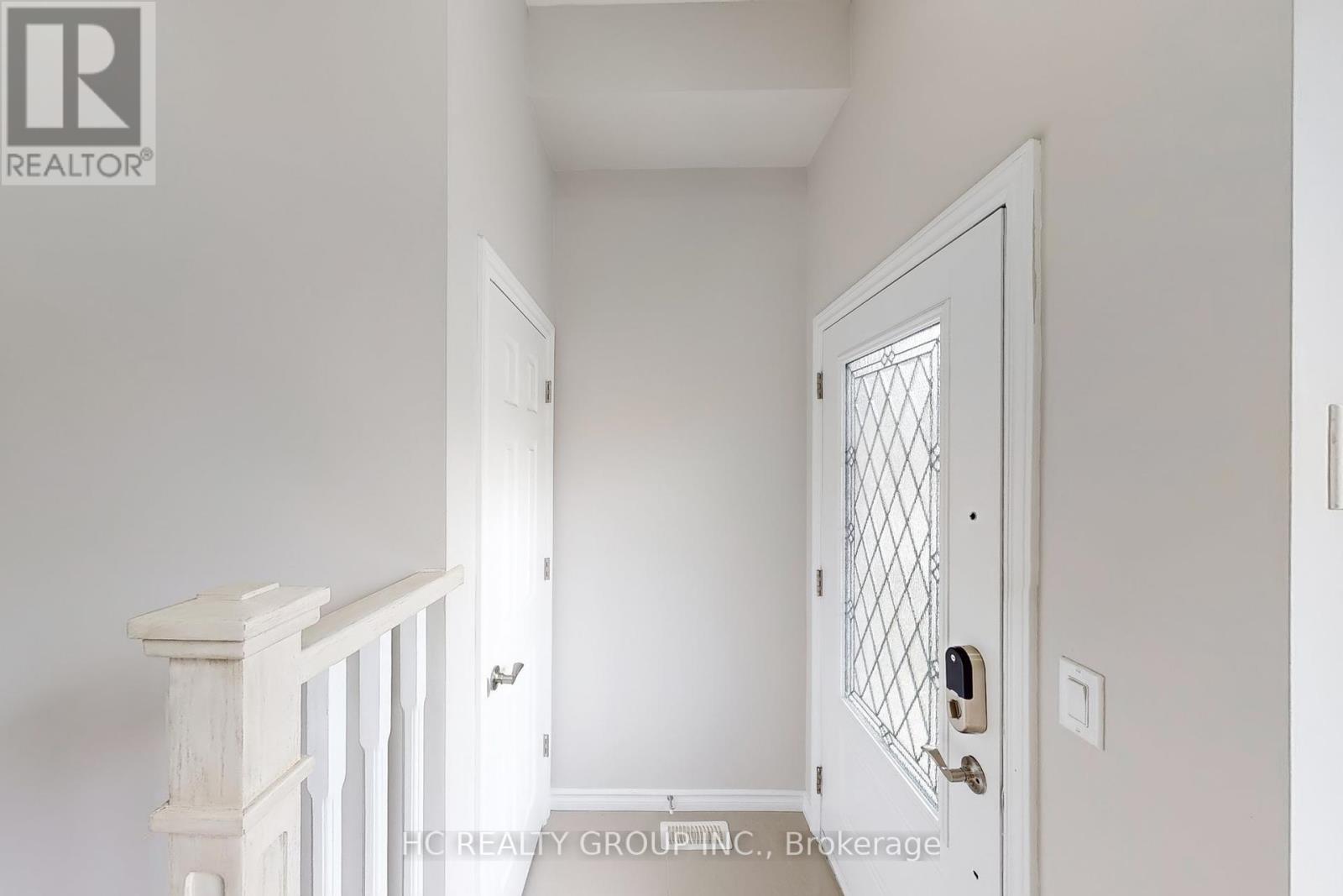 Property at 206B FINCH AVENUE W image 4