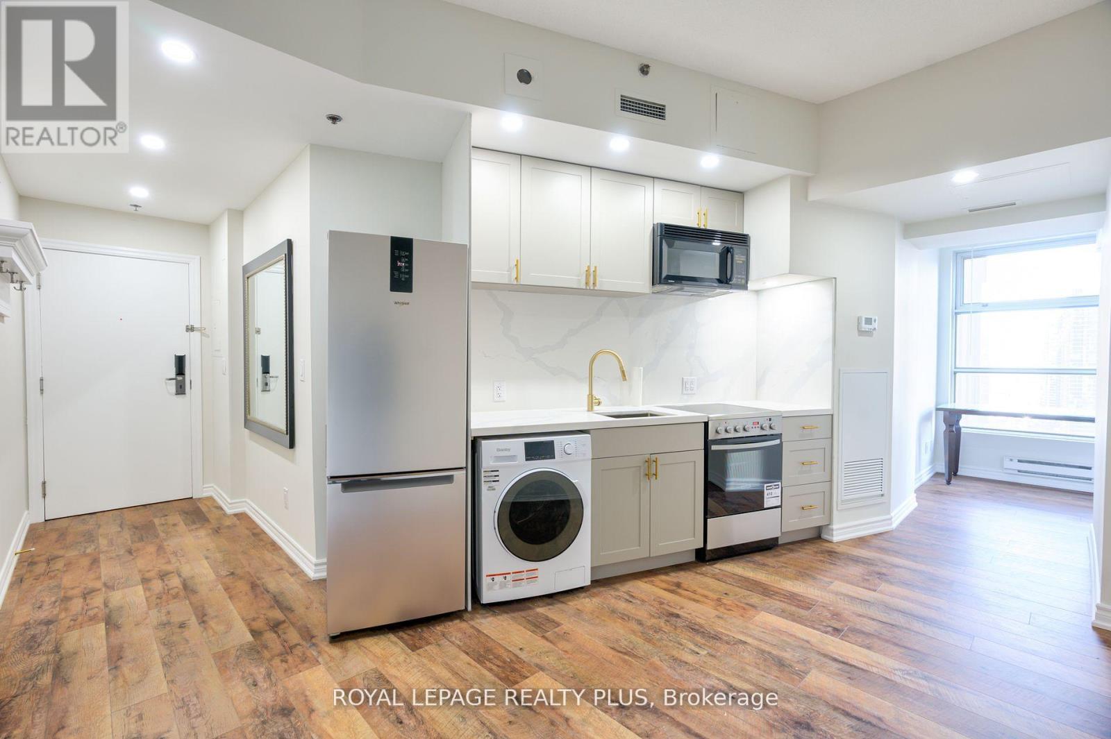 1706 - 1 King Street W, Toronto, Ontario  M5H 1A1 - Photo 4 - C12361232