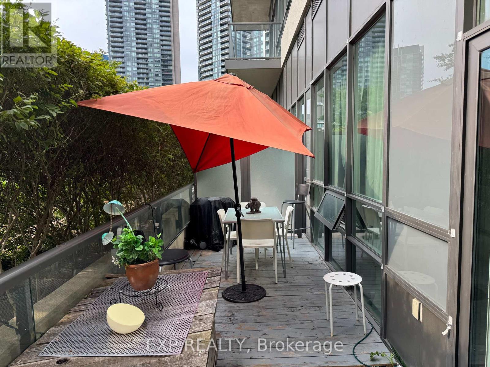 201 - 2230 Lake Shore Boulevard W, Toronto, Ontario  M8V 0B2 - Photo 14 - W12249117