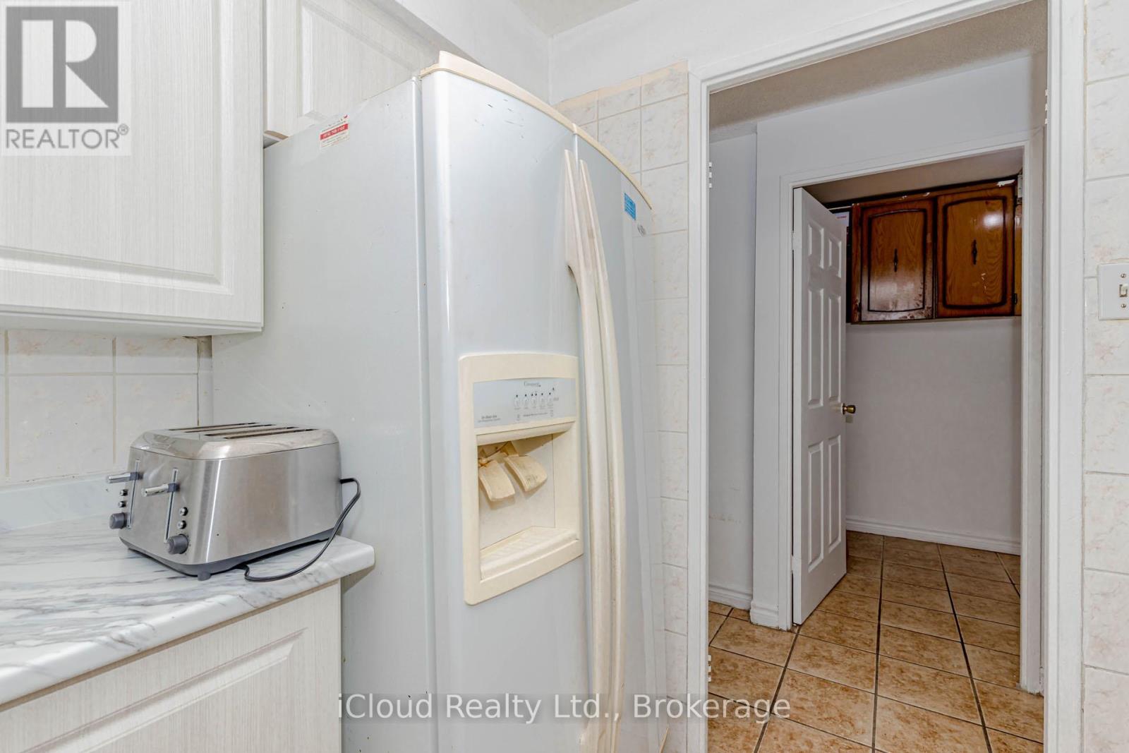 103 - 3555 Derry Road E, Mississauga, Ontario  L4T 1B2 - Photo 25 - W12361224
