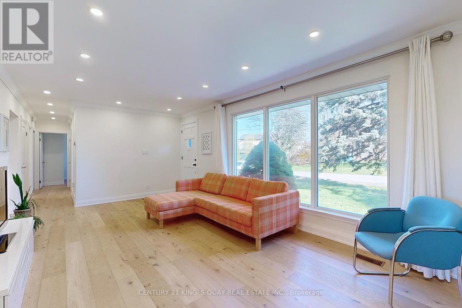 Property at 4 HONEYBOURNE CRESCENT image 5