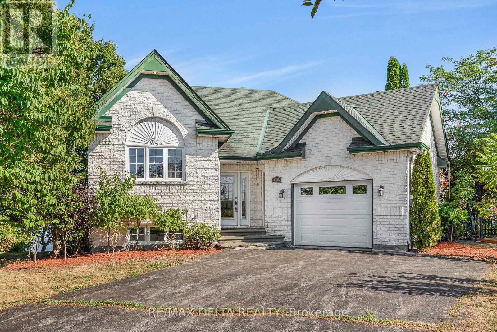 3705 OLD HIGHWAY 17 ROAD, Clarence-Rockland, Ontario