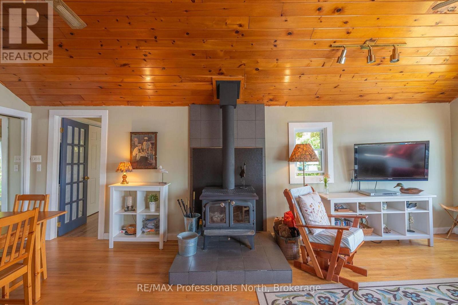 1272 Grierson Trail, Minden Hills, Ontario  K0M 2K0 - Photo 5 - X12361247