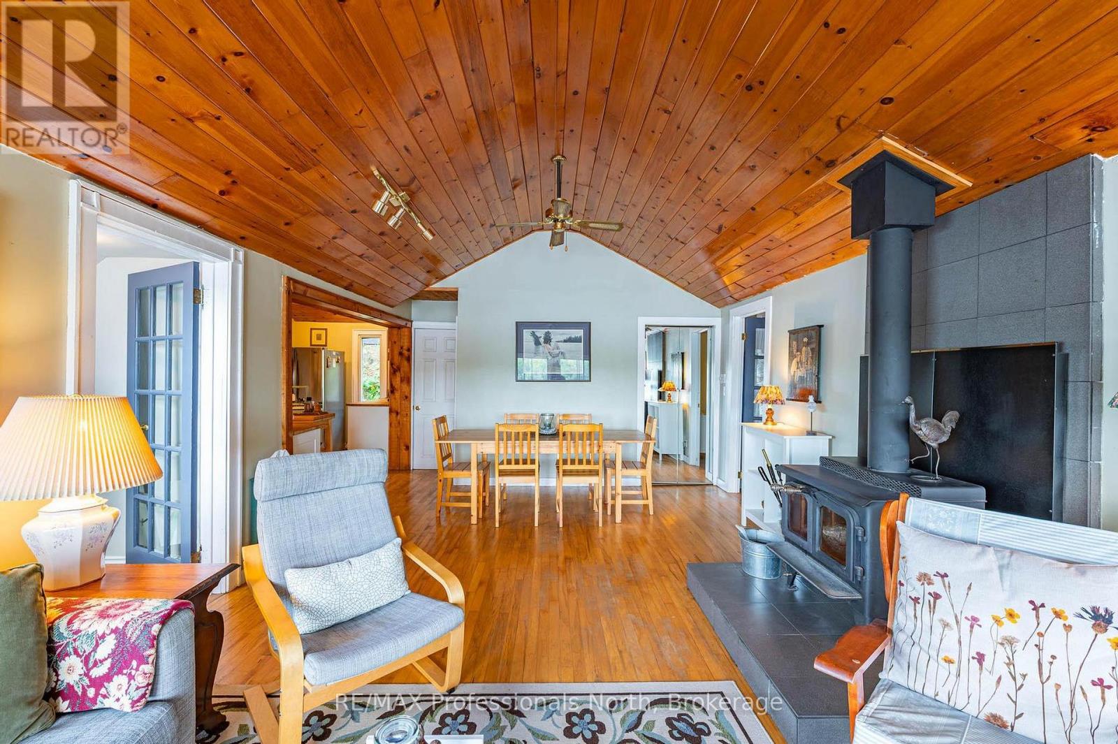 1272 Grierson Trail, Minden Hills, Ontario  K0M 2K0 - Photo 6 - X12361247