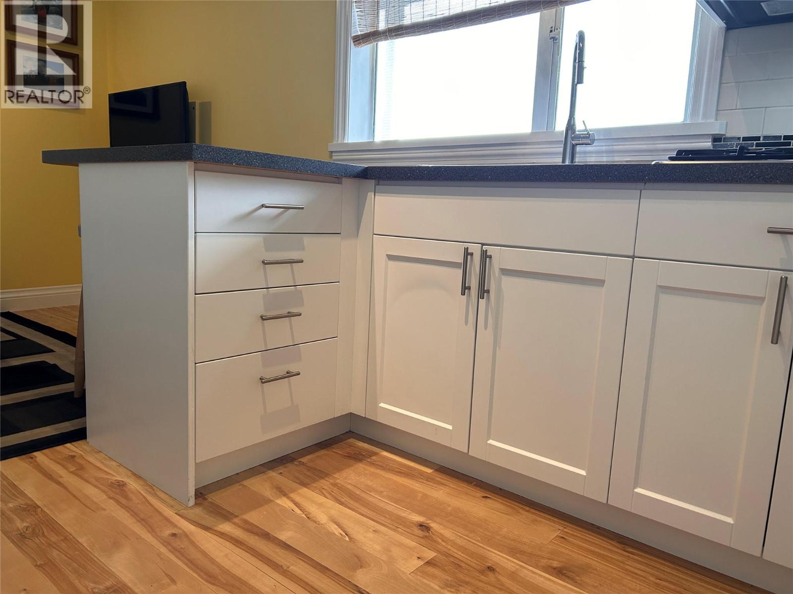 2044 Washington Street Unit# 8, Rossland, British Columbia  V0G 1Y0 - Photo 24 - 10358266