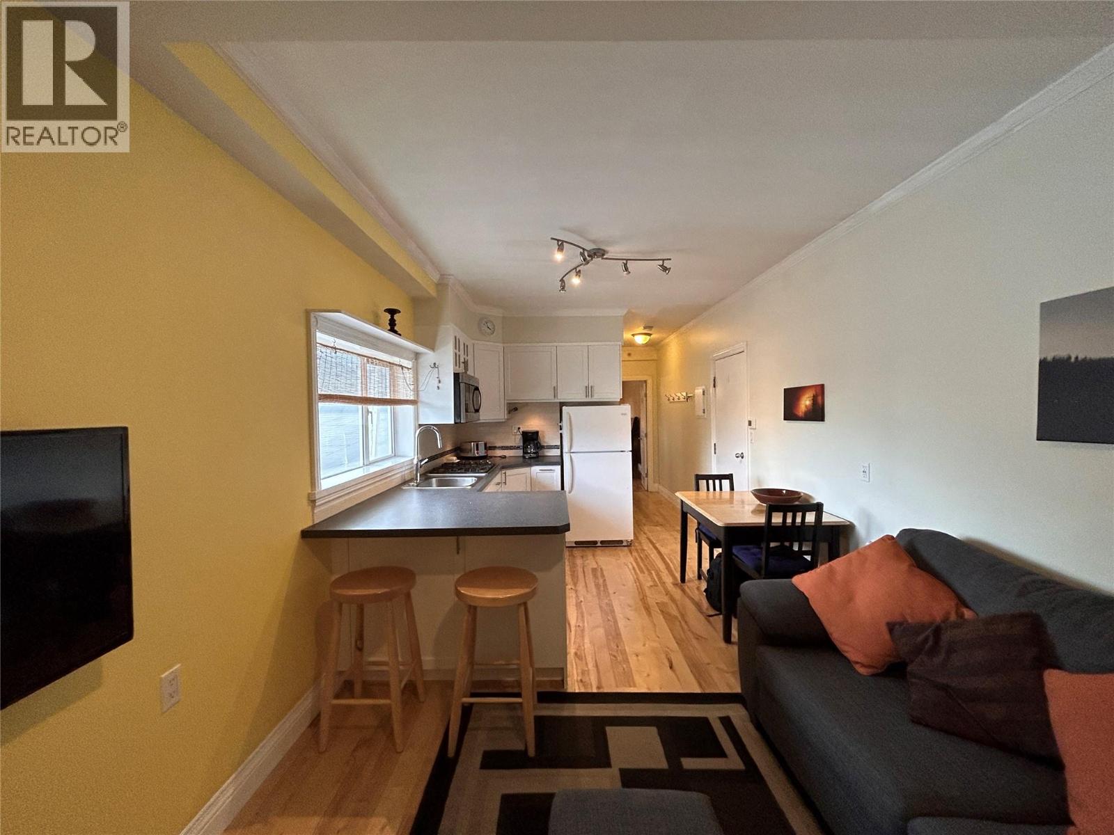 2044 Washington Street Unit# 8, Rossland, British Columbia  V0G 1Y0 - Photo 19 - 10358266