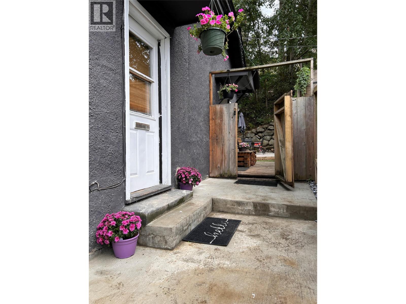 Property at 533 Turner Street image 4