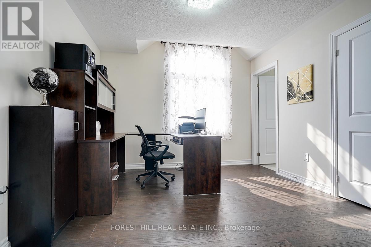 21 Dorothy Caine Crescent Ne, Georgina, Ontario  L4P 0S6 - Photo 35 - N12361242