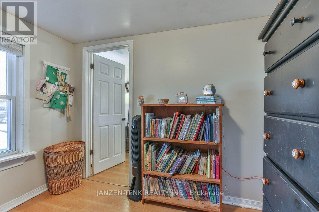 8 George Street, Norfolk, Ontario  N0E 1G0 - Photo 15 - X12278709