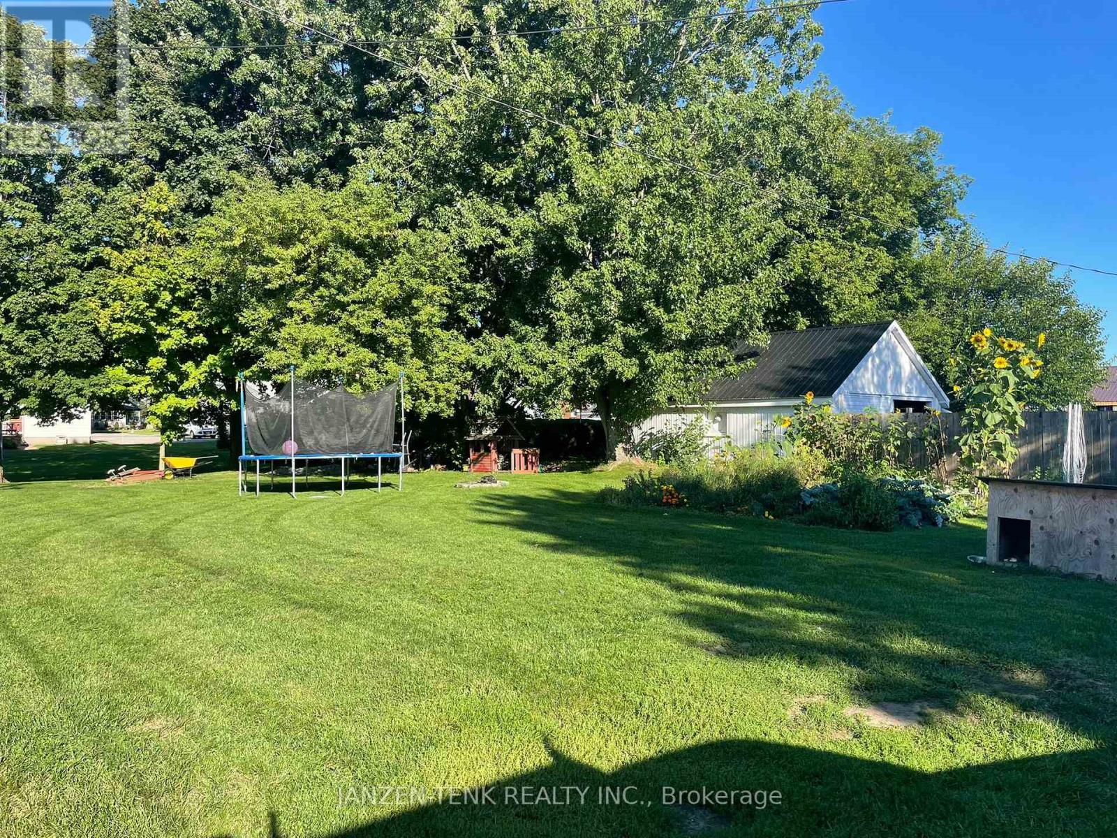 8 George Street, Norfolk, Ontario  N0E 1G0 - Photo 20 - X12278709