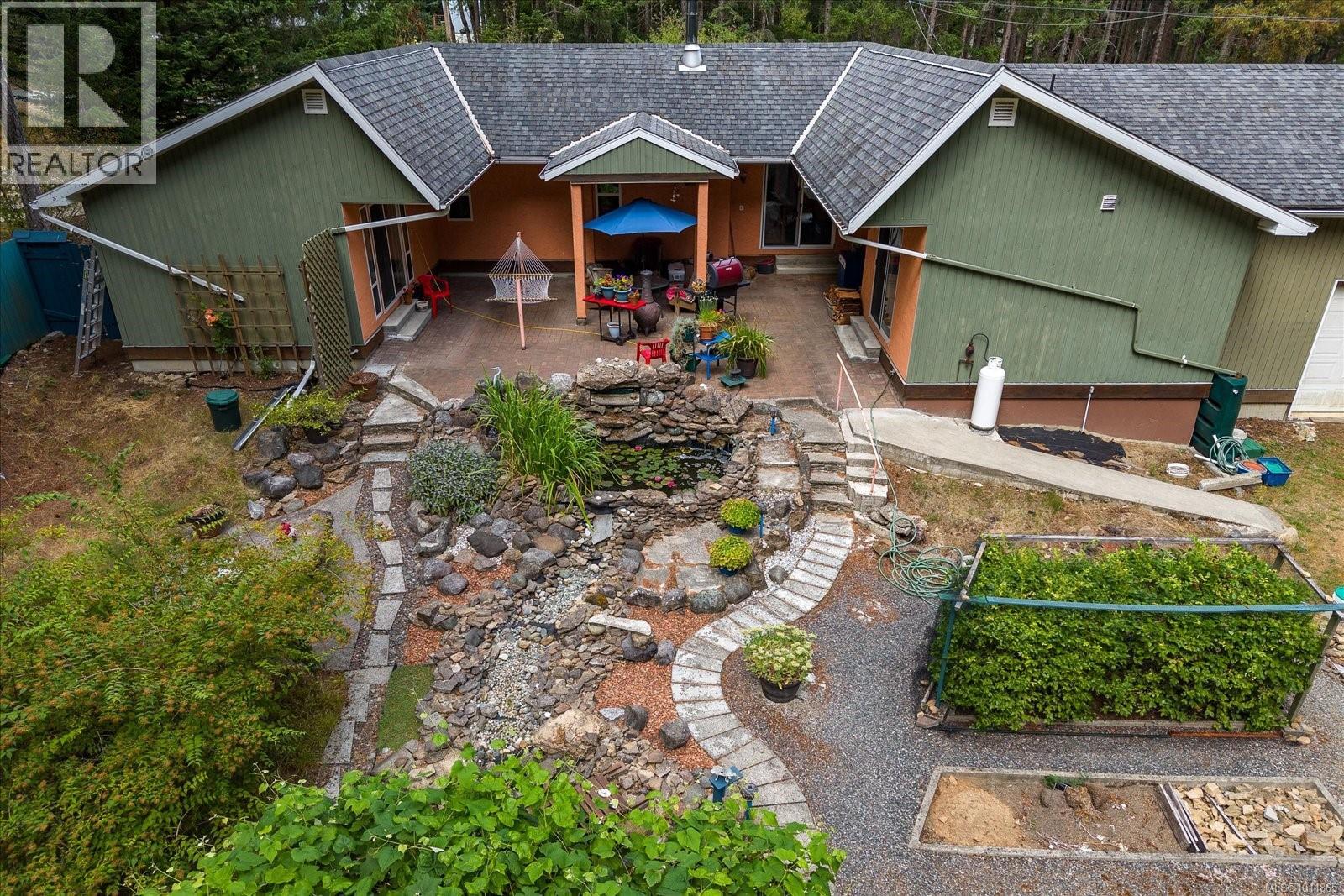 3097 Commodore Way, Gabriola Island, British Columbia