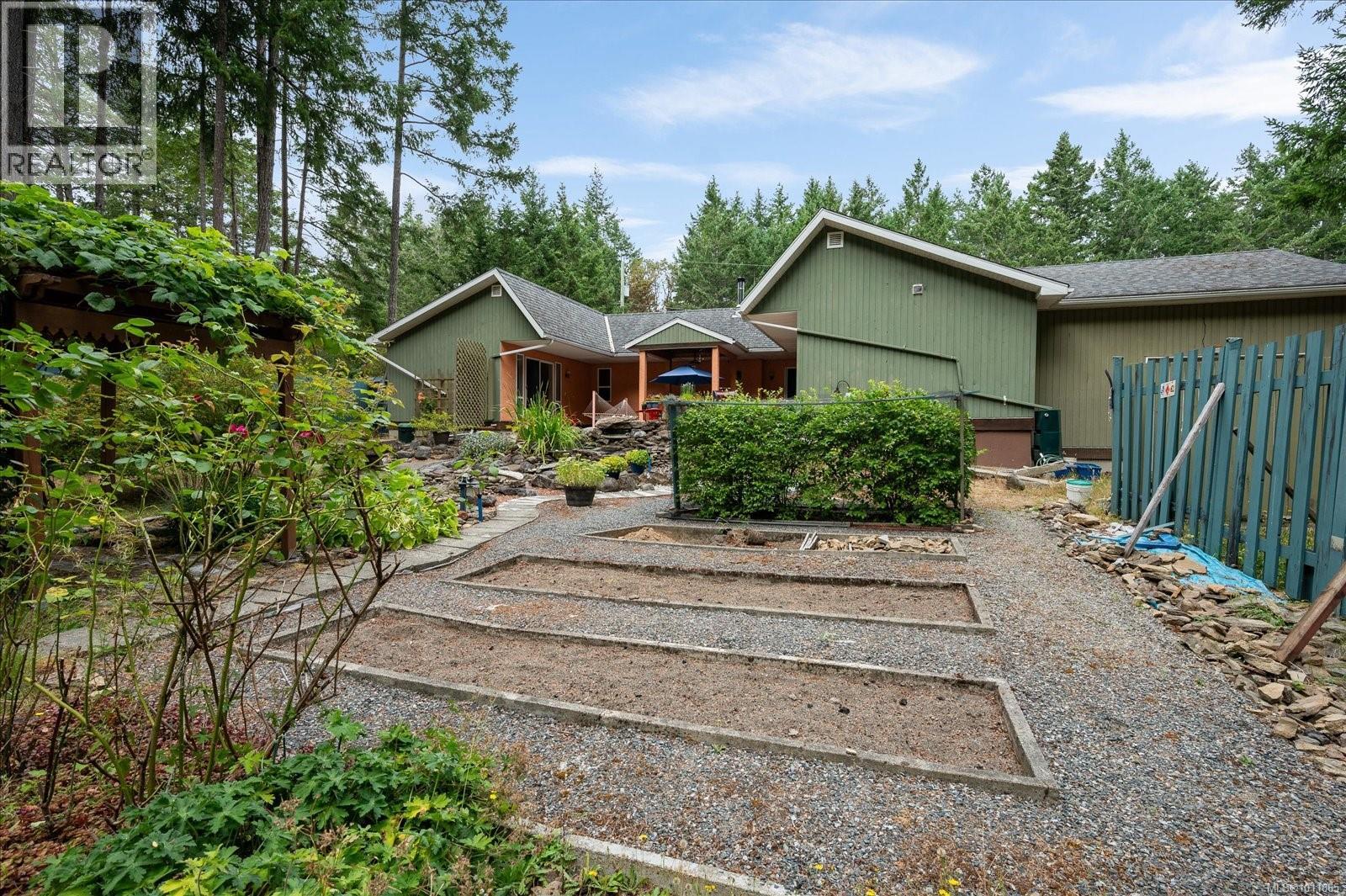 3097 Commodore Way, Gabriola Island, British Columbia  V0R 1X7 - Photo 36 - 1011865