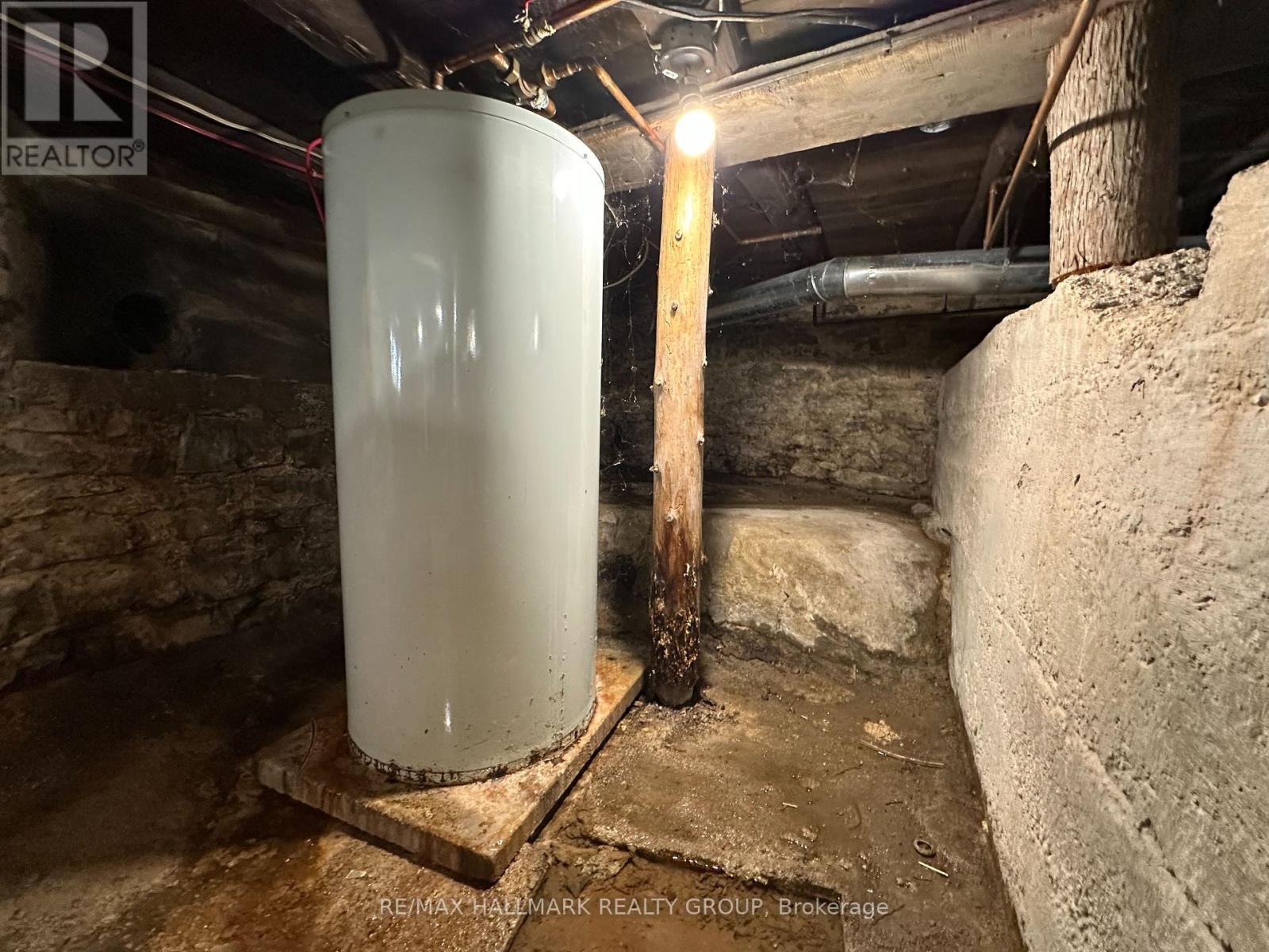 10 Wellington Street E, Athens, Ontario  K0E 1B0 - Photo 39 - X12361263