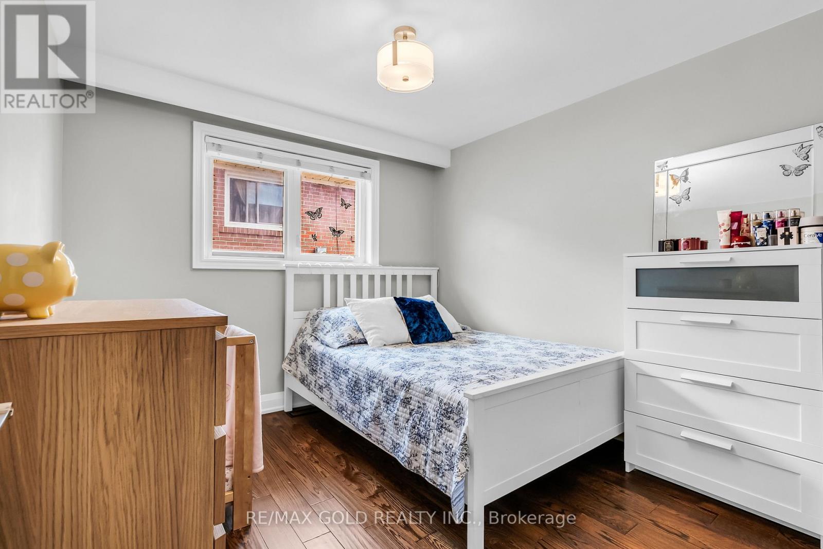 52 Paradelle Crescent, Toronto, Ontario  M3N 1E4 - Photo 25 - W12360789