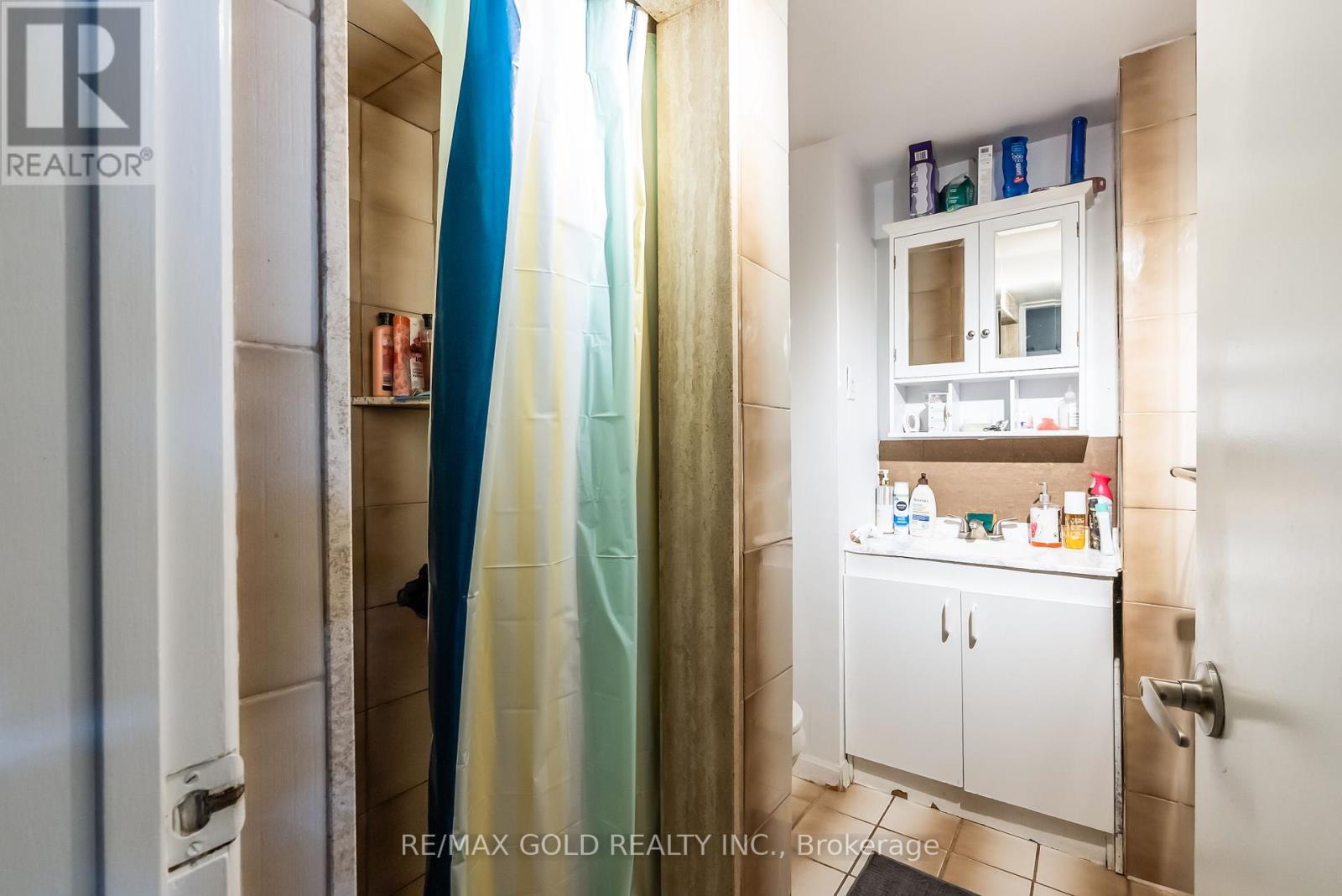 52 Paradelle Crescent, Toronto, Ontario  M3N 1E4 - Photo 43 - W12360789