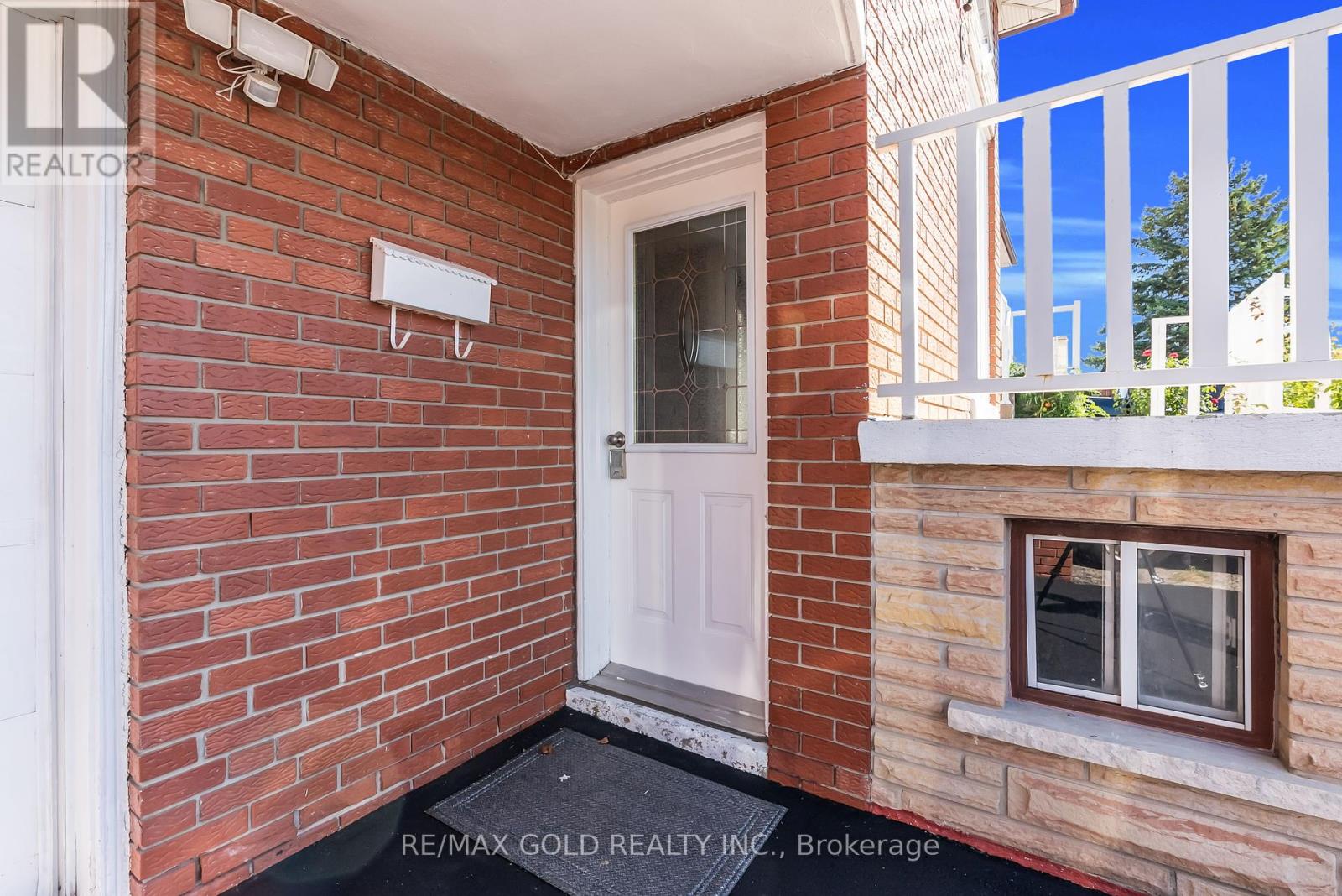 52 Paradelle Crescent, Toronto, Ontario  M3N 1E4 - Photo 49 - W12360789