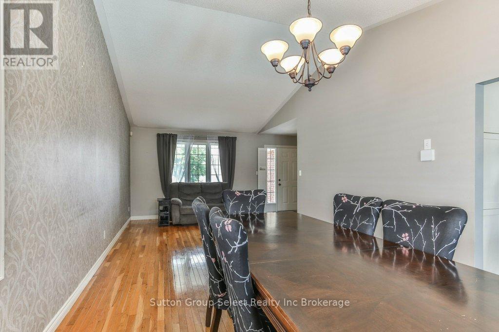 21 Heron Avenue, Woodstock, Ontario  N4T 1T1 - Photo 18 - X12361259