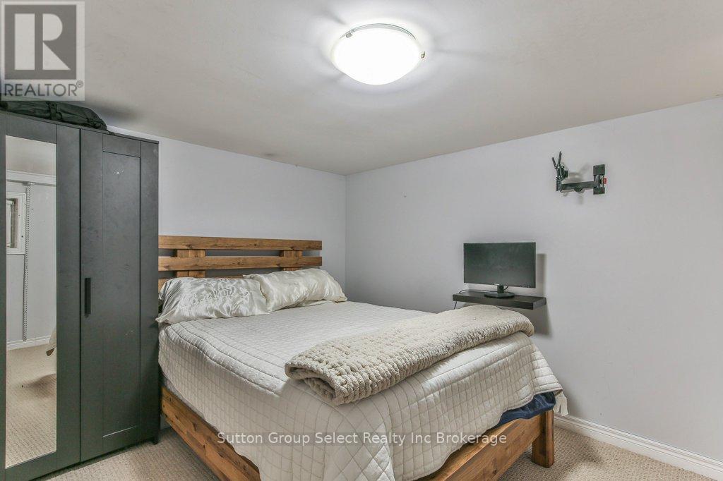 21 Heron Avenue, Woodstock, Ontario  N4T 1T1 - Photo 37 - X12361259