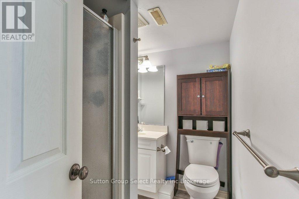 21 Heron Avenue, Woodstock, Ontario  N4T 1T1 - Photo 42 - X12361259