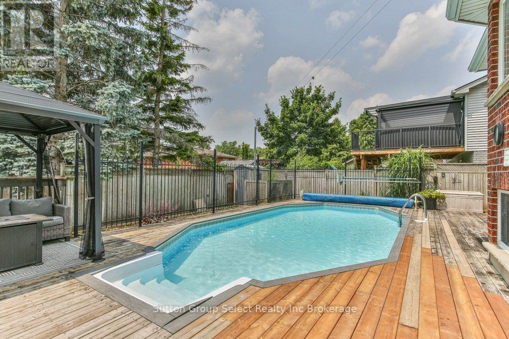 21 Heron Avenue, Woodstock, Ontario  N4T 1T1 - Photo 43 - X12361259